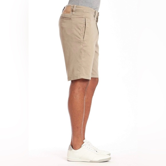 Mavi Matteo Shorts, Beige Sateen Twill - Picture 3 of 7
